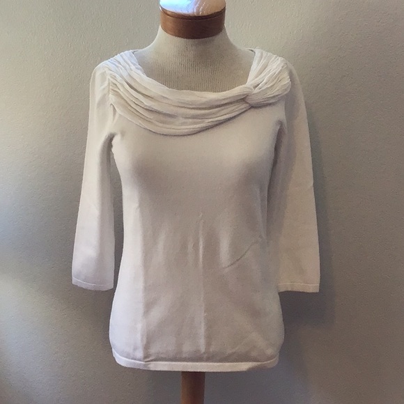 Sweater - Picture 1 of 5